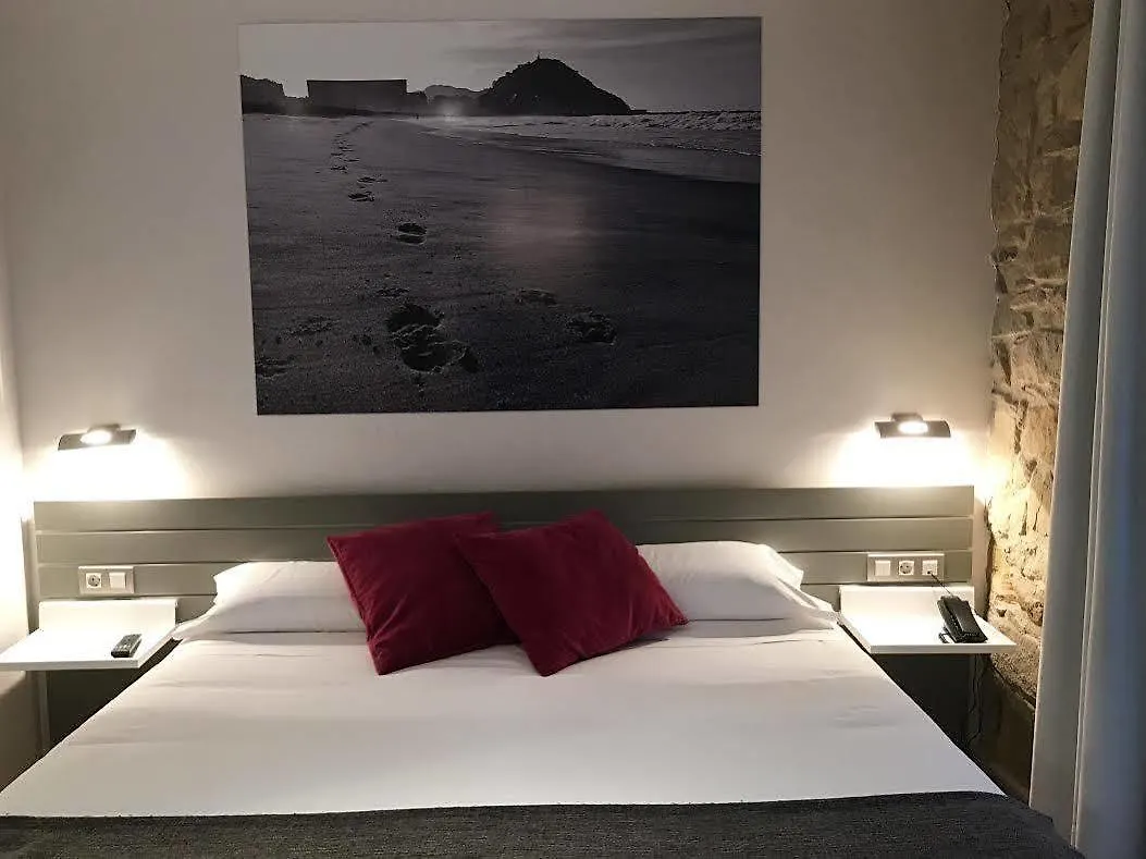 Hotel & Suites Arrizul Gros San Sebastián 0*,